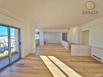 Apartamento T4 em Faro
