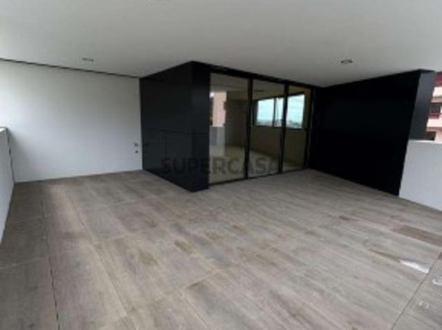 Apartamento T4 em Gondomar