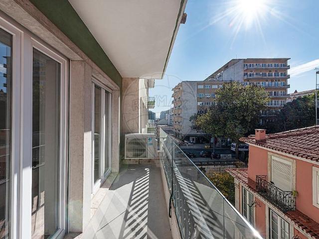 Apartamento T4 em Lisboa