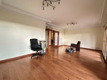 Apartamento T4 em Lisboa