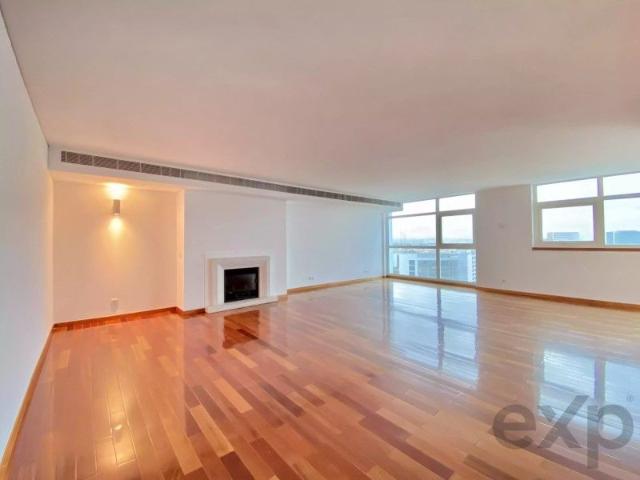 Apartamento T4 em Lisboa