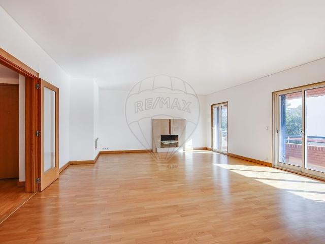 Apartamento T4 em Lisboa