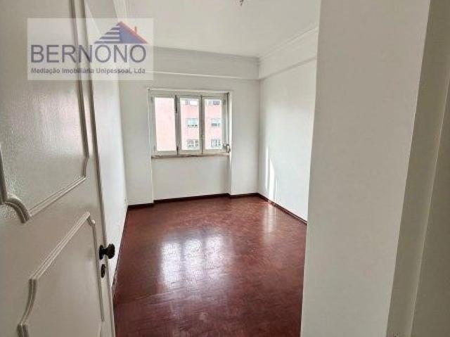 Apartamento T4 em Lisboa