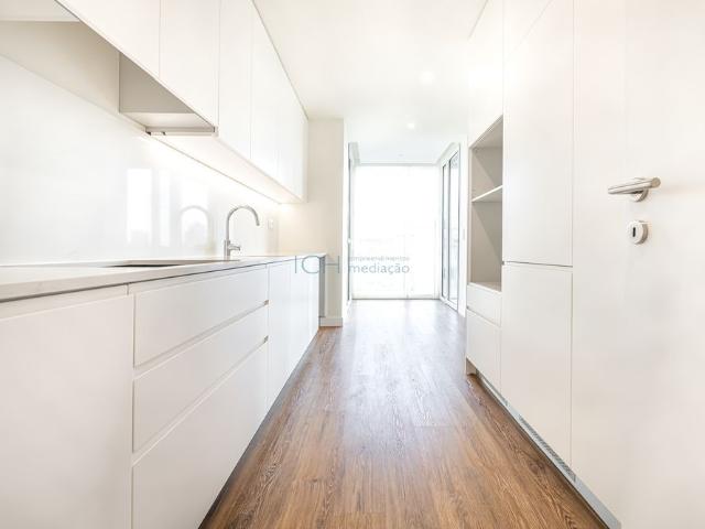 Apartamento T4 em Lisboa