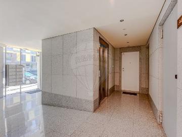 Apartamento T4 em Lisboa