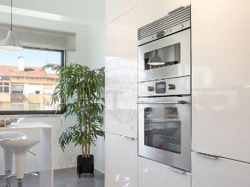 Apartamento T4 em Lisboa