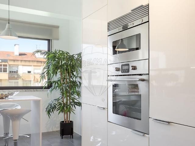 Apartamento T4 em Lisboa