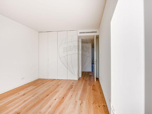 Apartamento T4 em Lisboa