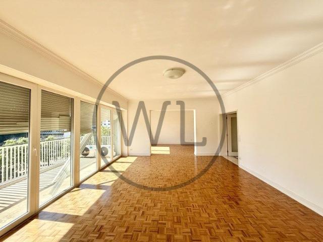 Apartamento T4 em Lisboa
