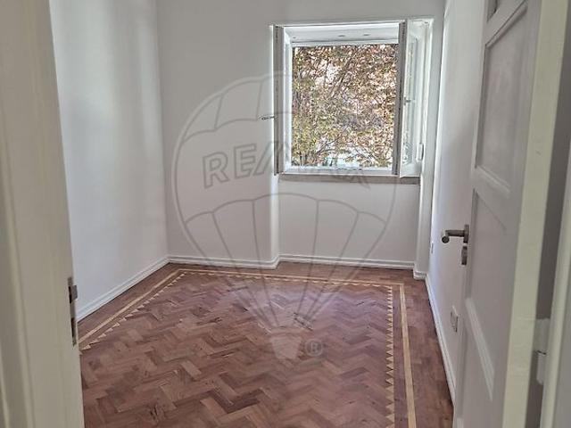 Apartamento T4 em Lisboa