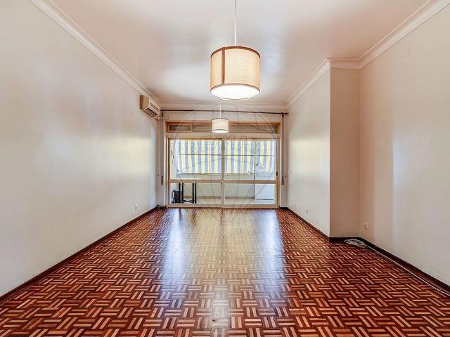 Apartamento T4 em Lisboa