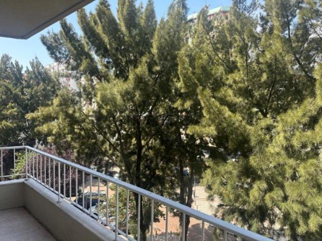 Apartamento T4 em Massamá e Monte Abraão