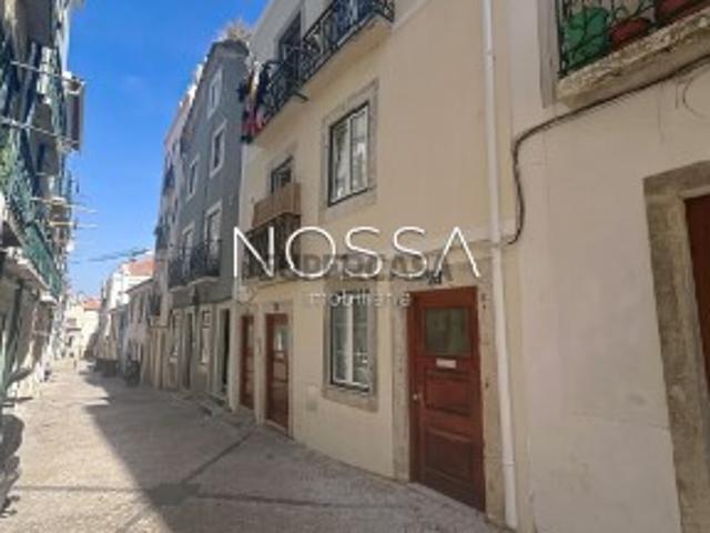 Apartamento T4 em Misericórdia