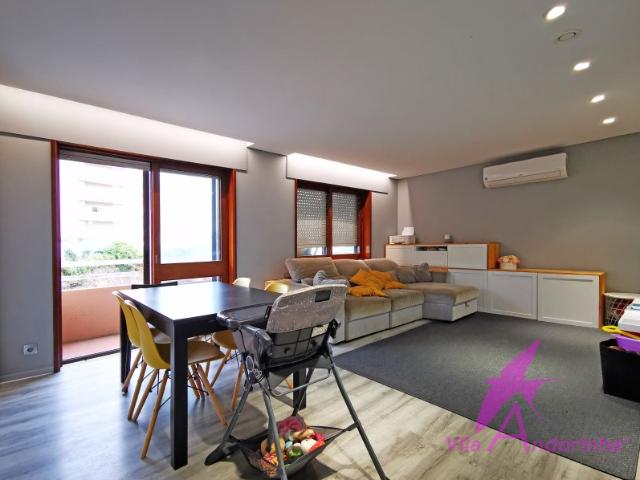 Apartamento T4 em Monserrate Espaço, Conforto e Excelente Localização
