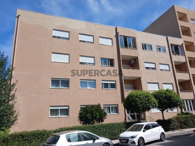 Apartamento T4 em Nogueira, Fraião e Lamaçães