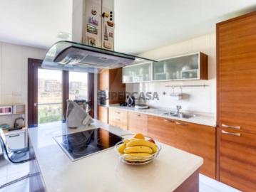 Apartamento T4 em Odivelas