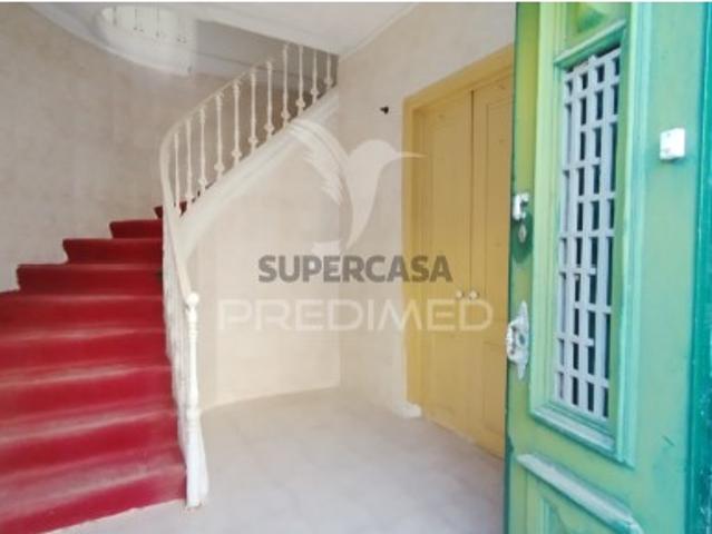 Apartamento T4 em Pechão