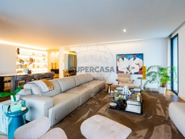 Apartamento T4 em Parque das Nações