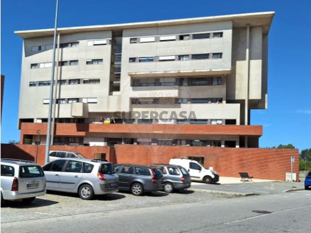 Apartamento T4 em Lavra