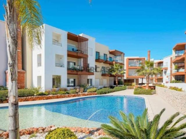 Apartamento T4 em Portimão