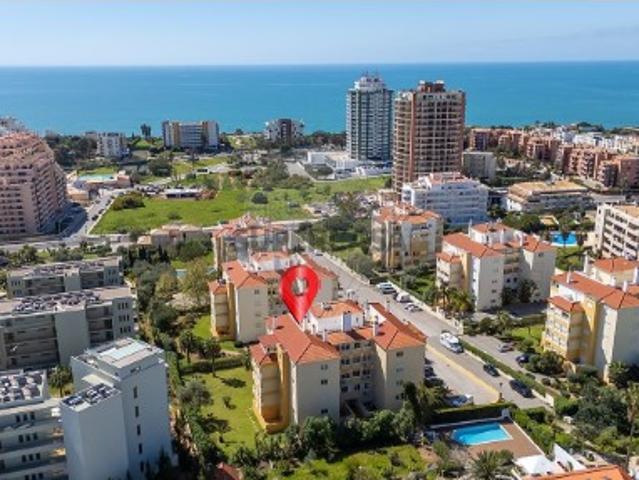 Apartamento T4 em Portimão