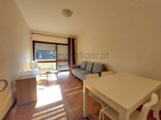 Apartamento T4 em Porto