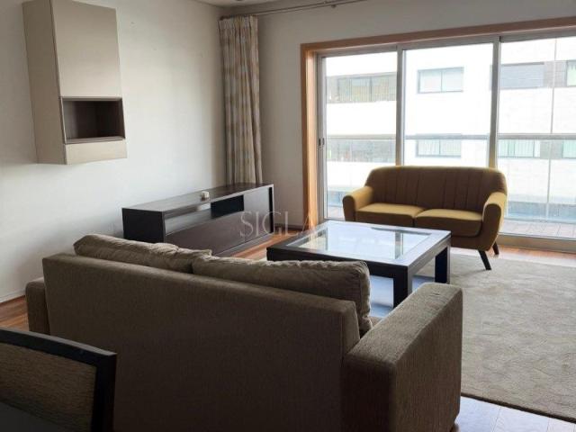 Apartamento T4 em Porto