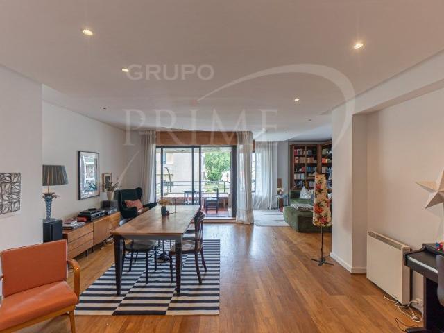 Apartamento T4 em Porto