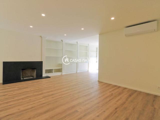Apartamento T4 em Porto