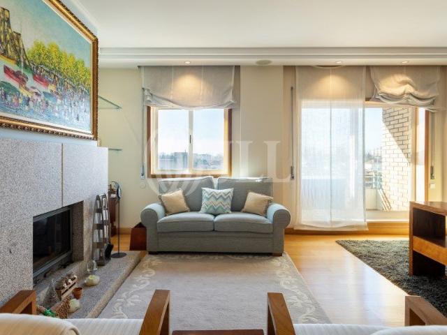 Apartamento T4 em Porto