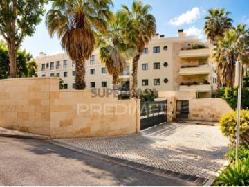 Apartamento T4 em Póvoa de Santa Iria e Forte da Casa