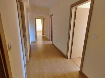 Apartamento T4 em Rio Maior de 147,00 m²