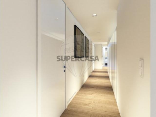 Apartamento T4 em Santa Maria Maior e Monserrate e Meadela