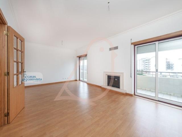Apartamento T4 em Santarém