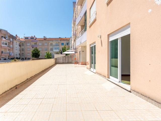 Apartamento T4 em Santarém