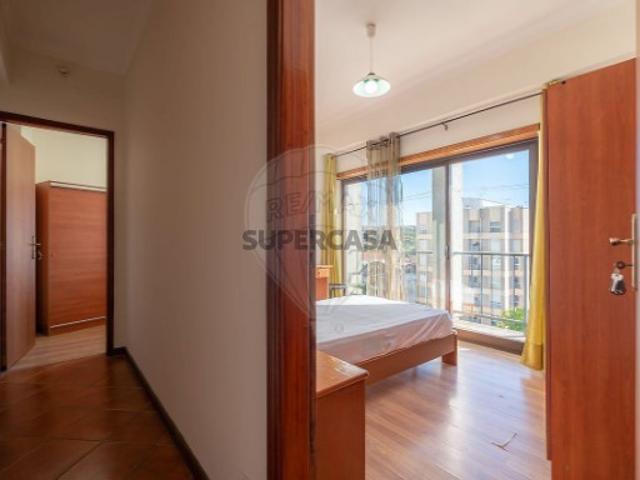 Apartamento T4 em Sé Nova, Santa Cruz, Almedina e São Bartolomeu