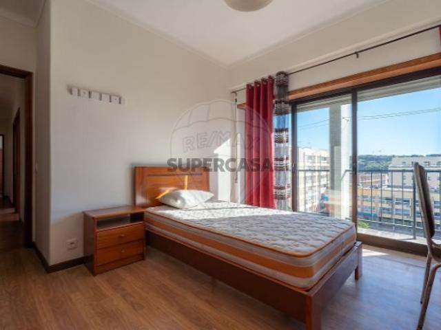 Apartamento T4 em Sé Nova, Santa Cruz, Almedina e São Bartolomeu
