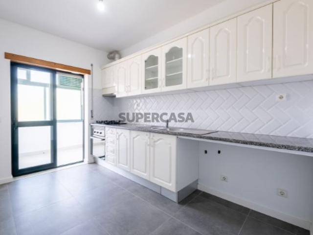 Apartamento T4 em Sé Nova, Santa Cruz, Almedina e São Bartolomeu