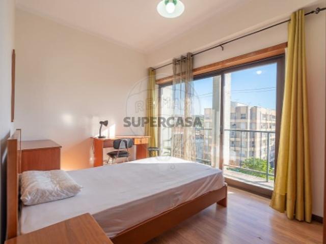 Apartamento T4 em Sé Nova, Santa Cruz, Almedina e São Bartolomeu