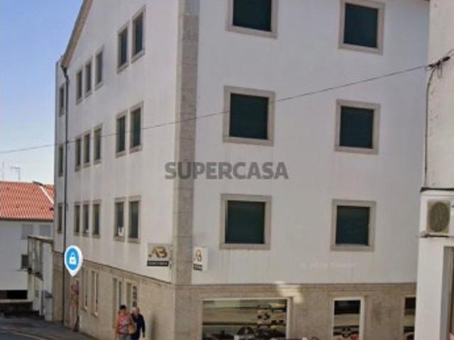 Apartamento T4 em Sé, Santa Maria e Meixedo