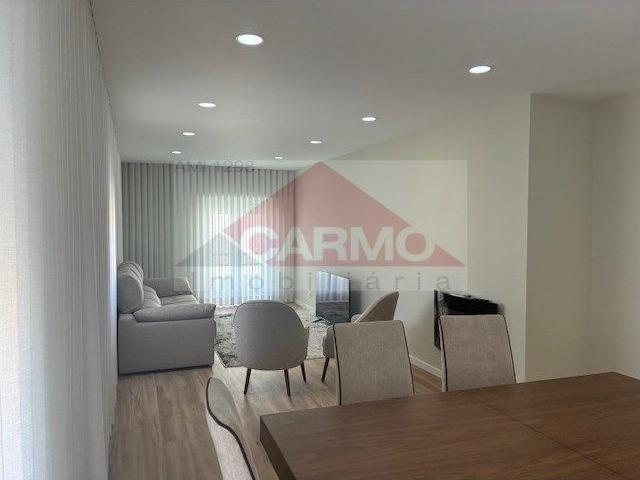 Apartamento T4 em Setúbal