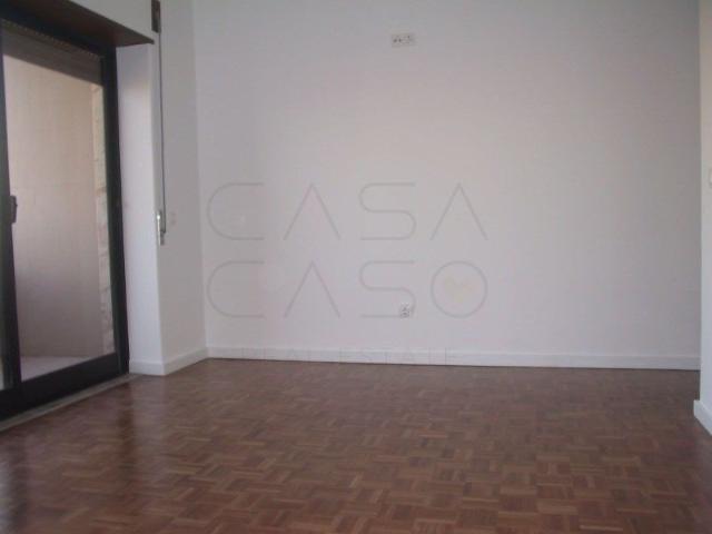 Apartamento T4 em Setúbal