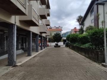 Apartamento T4 à venda em Espinho Luminosidade e Conforto em Cada Canto!
