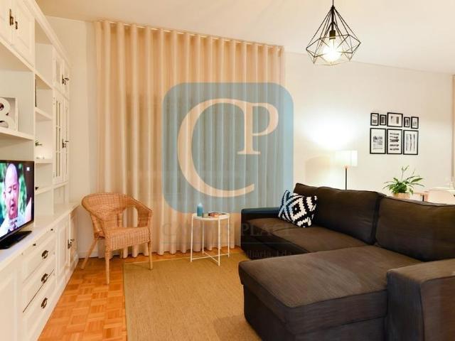 Apartamento T4 equipado e mobilado em Ramalde