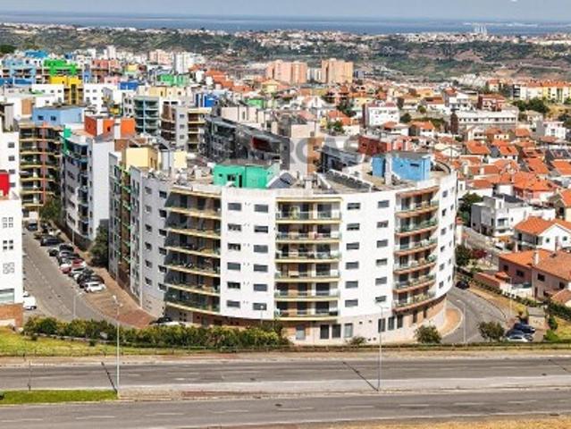 Apartamento T4 Jardim Da Amoreira
