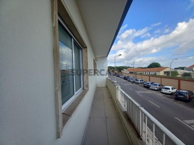 Apartamento T4 Laranjeiro