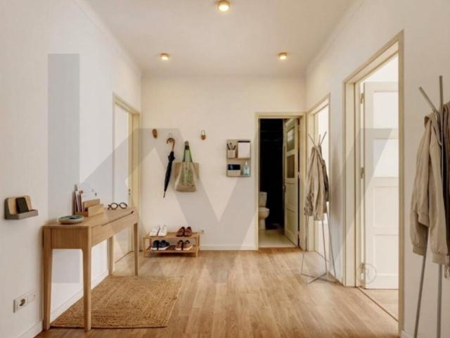 Apartamento T4 localizado na Avenida Dr. António Rodrigues Manito, junto Bairro do Liceu, em Setúbal