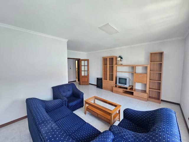 Apartamento T4 mobilado Darque