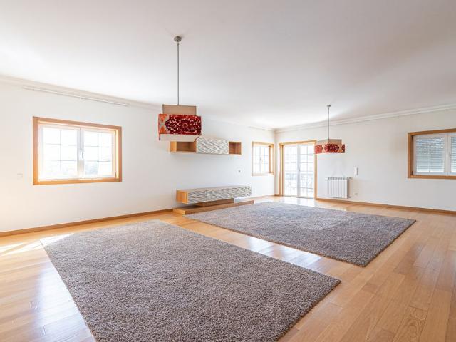APARTAMENTO T4 NA QUINTA DA BELOURA II SINTRA