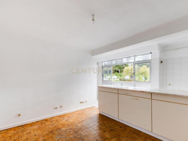 Apartamento T4 no Centro de Alcobaça | Pronto a Habitar | Vista Desafogada